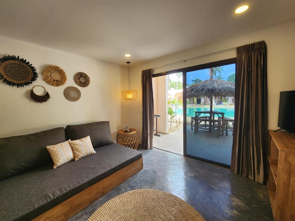 Ziba Home Suites Ламаи-Бич Экстерьер фото